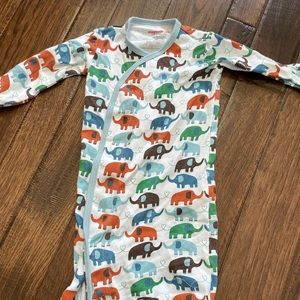 Magnetic Me gown (no hat)